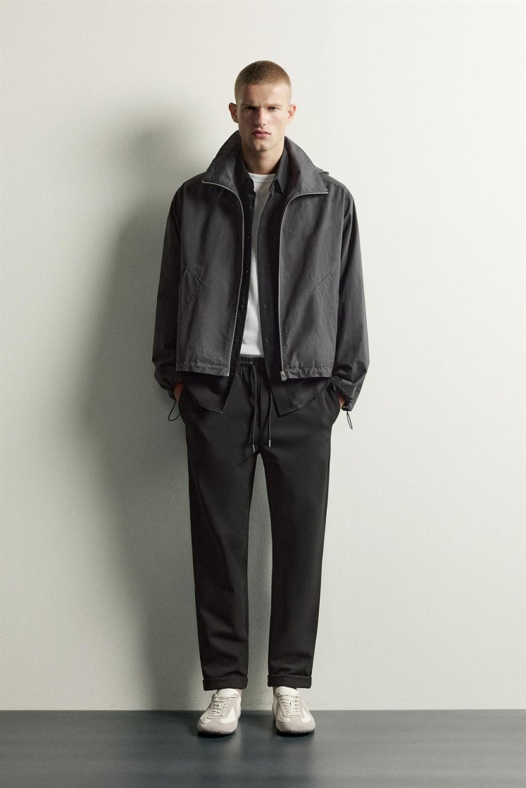 Zara Regular Fit Easy Care Trousers — Black