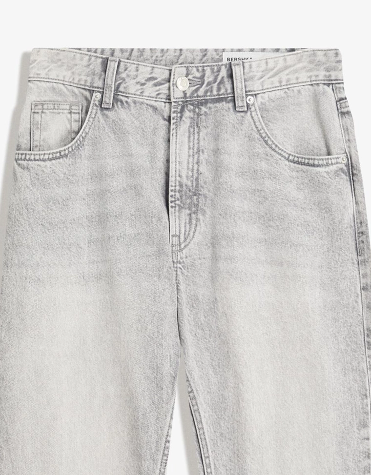 Bershka Flared Straight-Leg Jeans