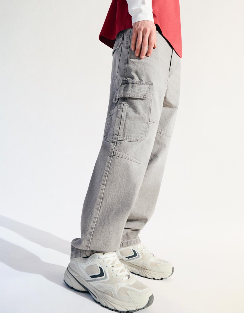 Bershka Baggy Cargo Jeans — Silver