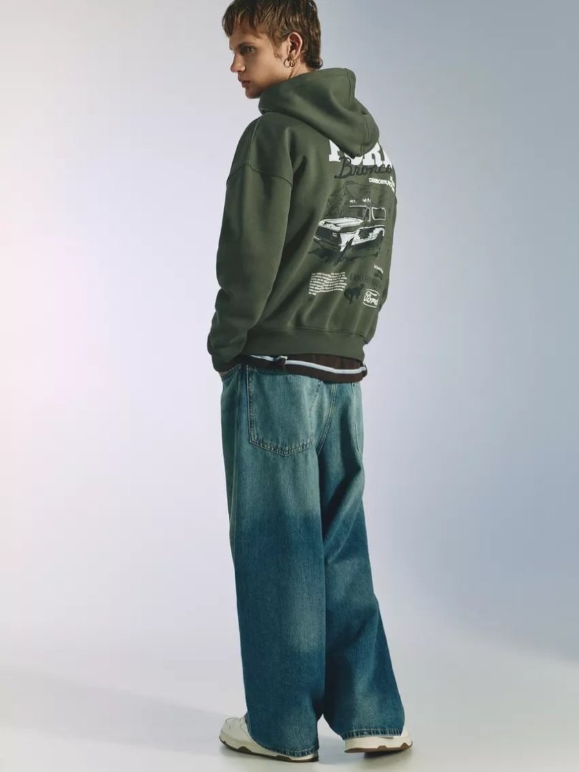 Pull&Bear Ford Bronco Graphic Hoodie — Khaki