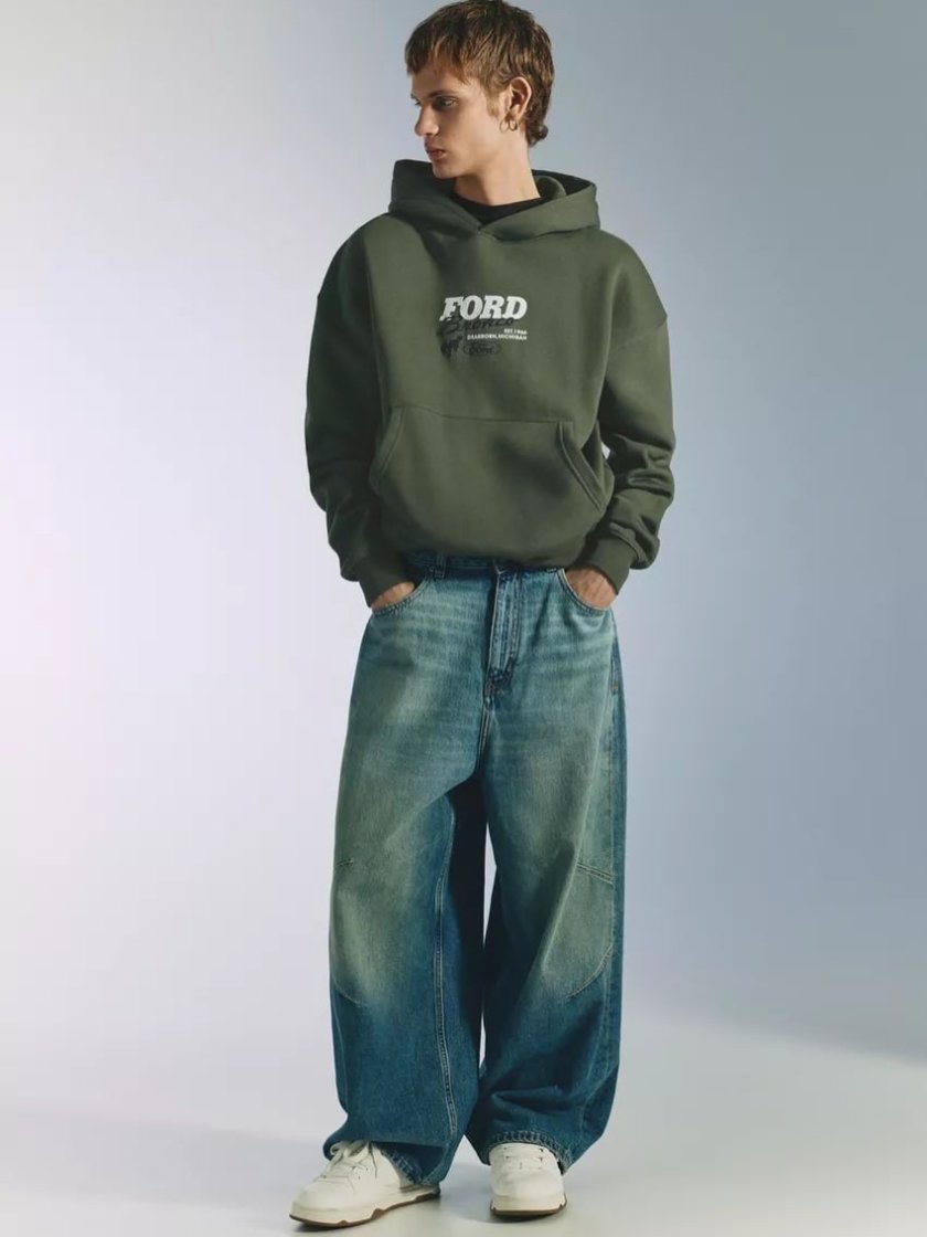Pull&Bear Ford Bronco Graphic Hoodie — Khaki