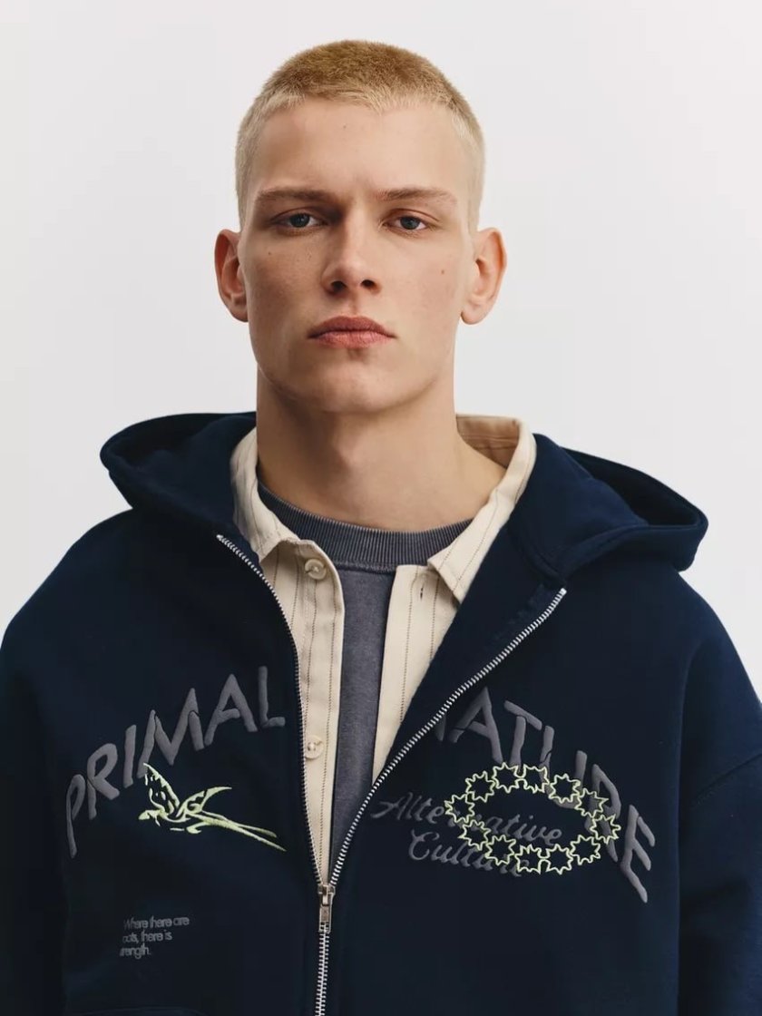 Pull&Bear Graphic Print Hoodie — Navy