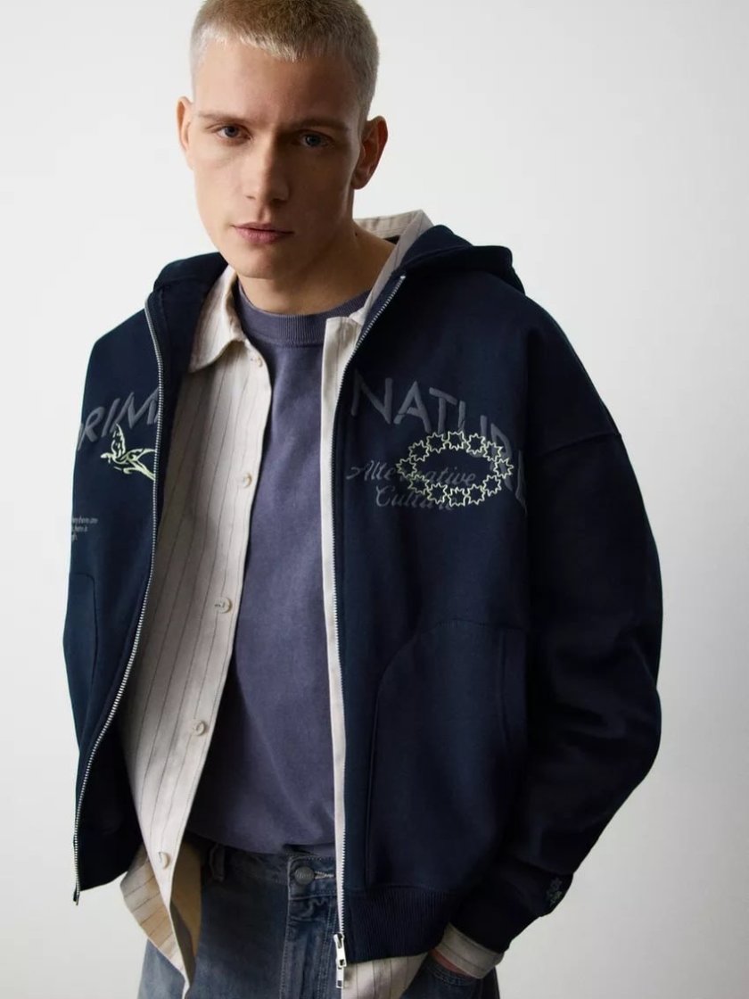 Pull&Bear Graphic Print Hoodie — Navy