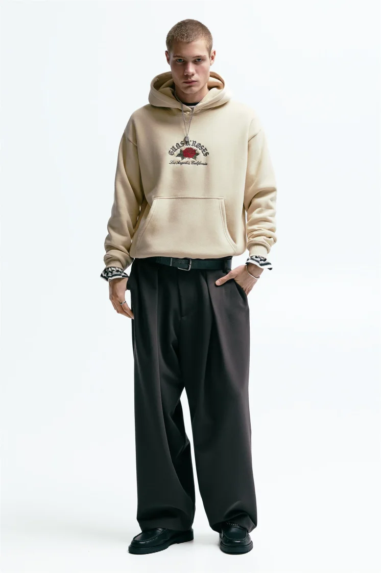 Pull&Bear Guns N' Roses Graphic Hoodie — Cream
