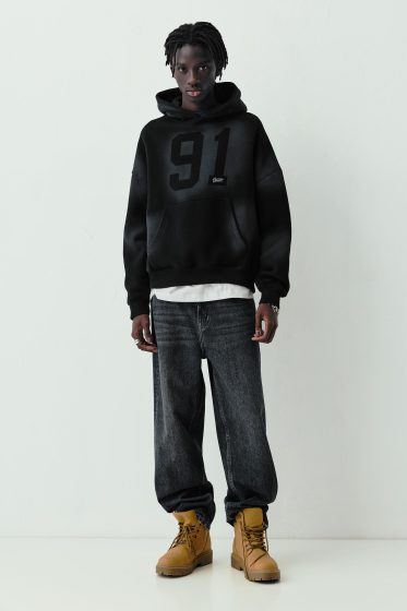 Hoodie STWD Noir Délavé Graphiqu