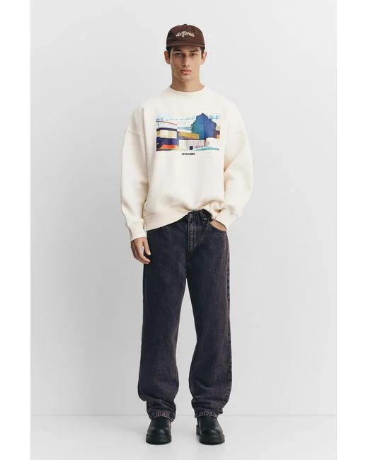 Pull&Bear Graphic Print Crewneck — Cream