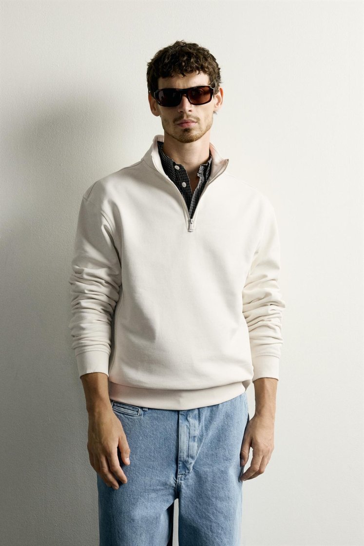 Zara Zip-Neck Basic Sweatshirt — Blanc cassé