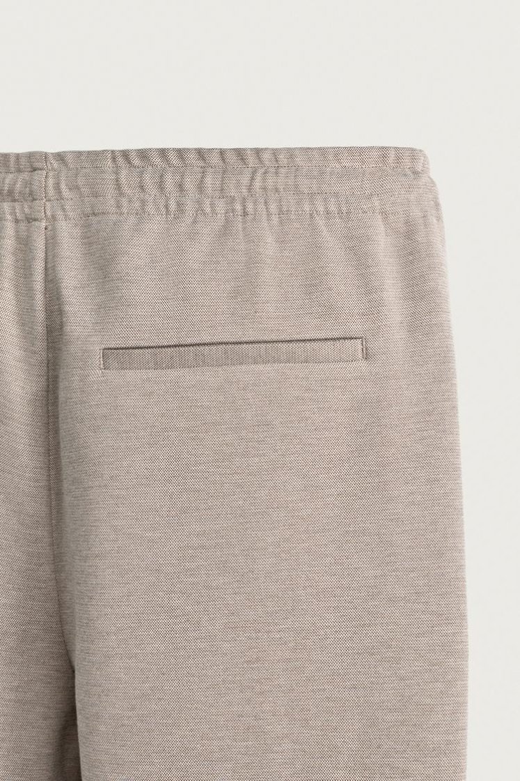 Zara Regular Fit Easy-Care Trousers — Marron foncé