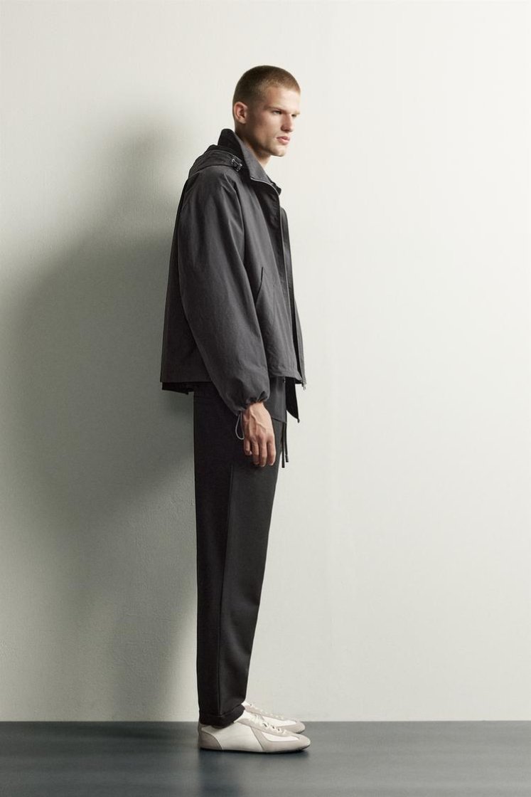 Zara Regular Fit Easy-Care Trousers — Noir