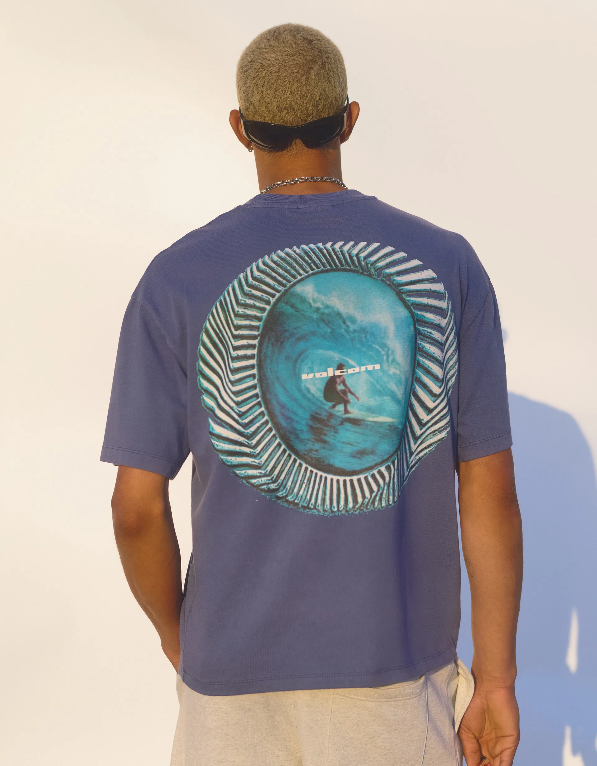 Bershka VOLCOM relaxed fit T-shirt — Light blue