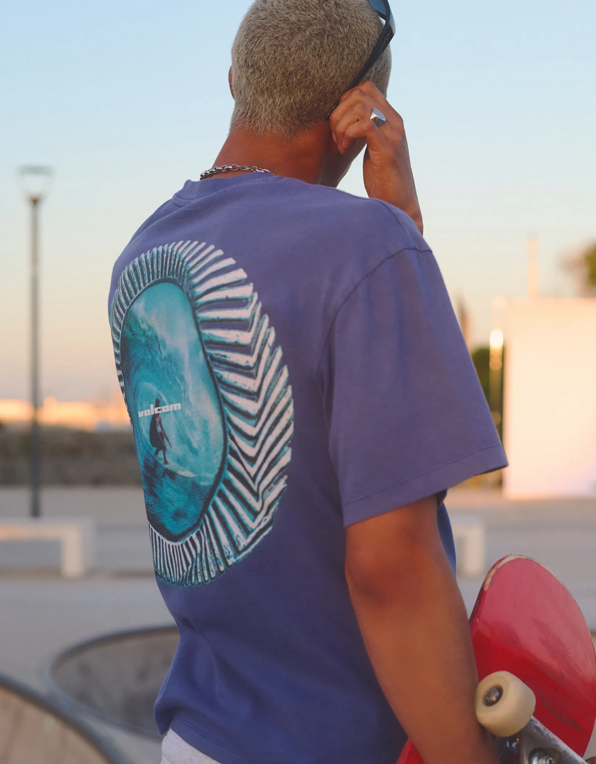 Bershka VOLCOM relaxed fit T-shirt — Light blue