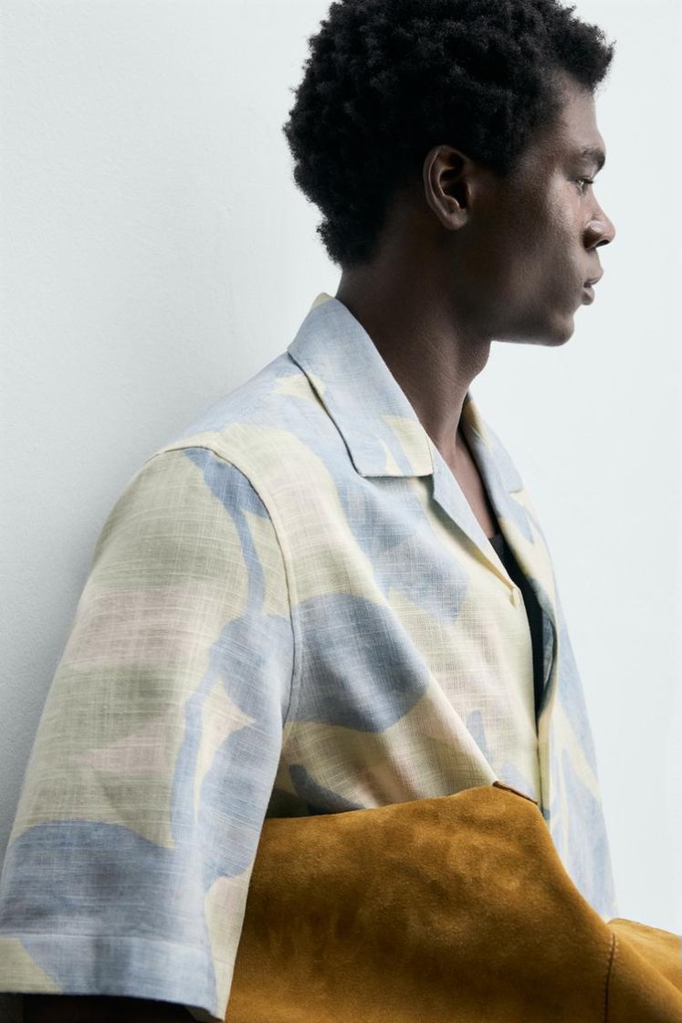 Zara CHEMISE FLUIDE À IMPRIMÉ ABSTRAIT — Bleus