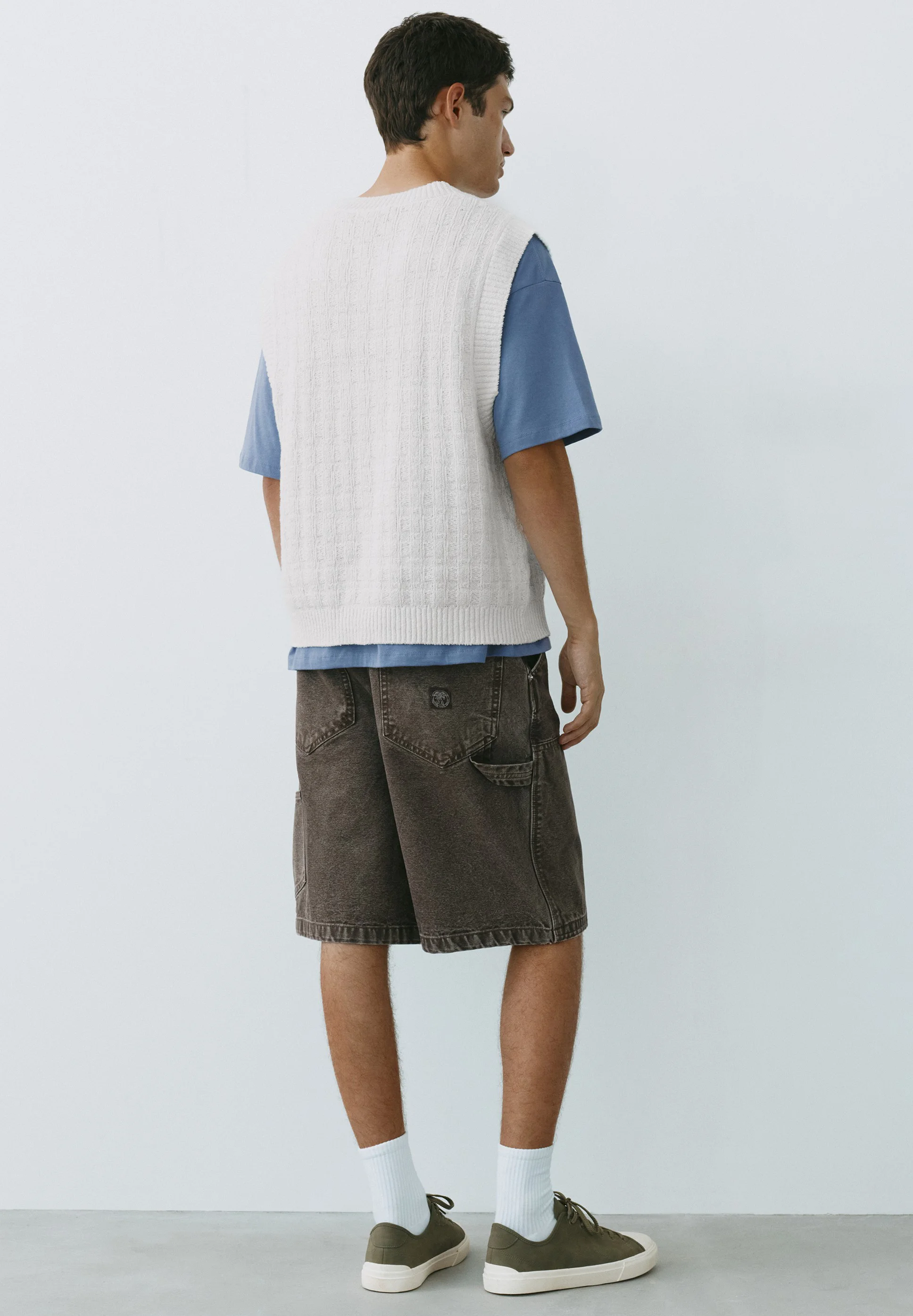 Textured V-Neck Knit Vest — Cream