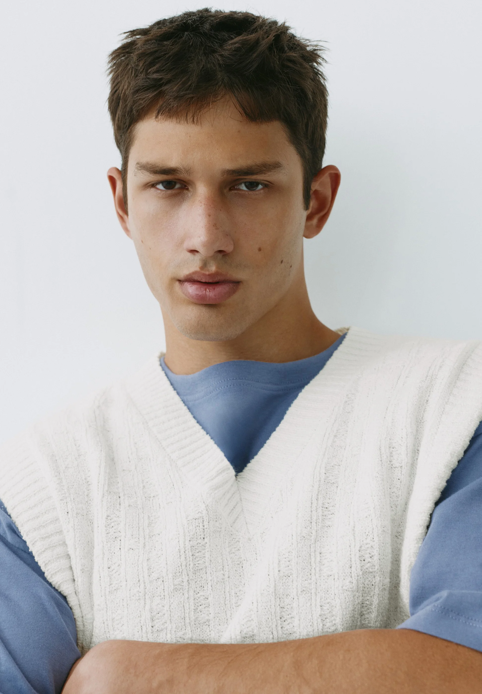 Textured V-Neck Knit Vest — Cream