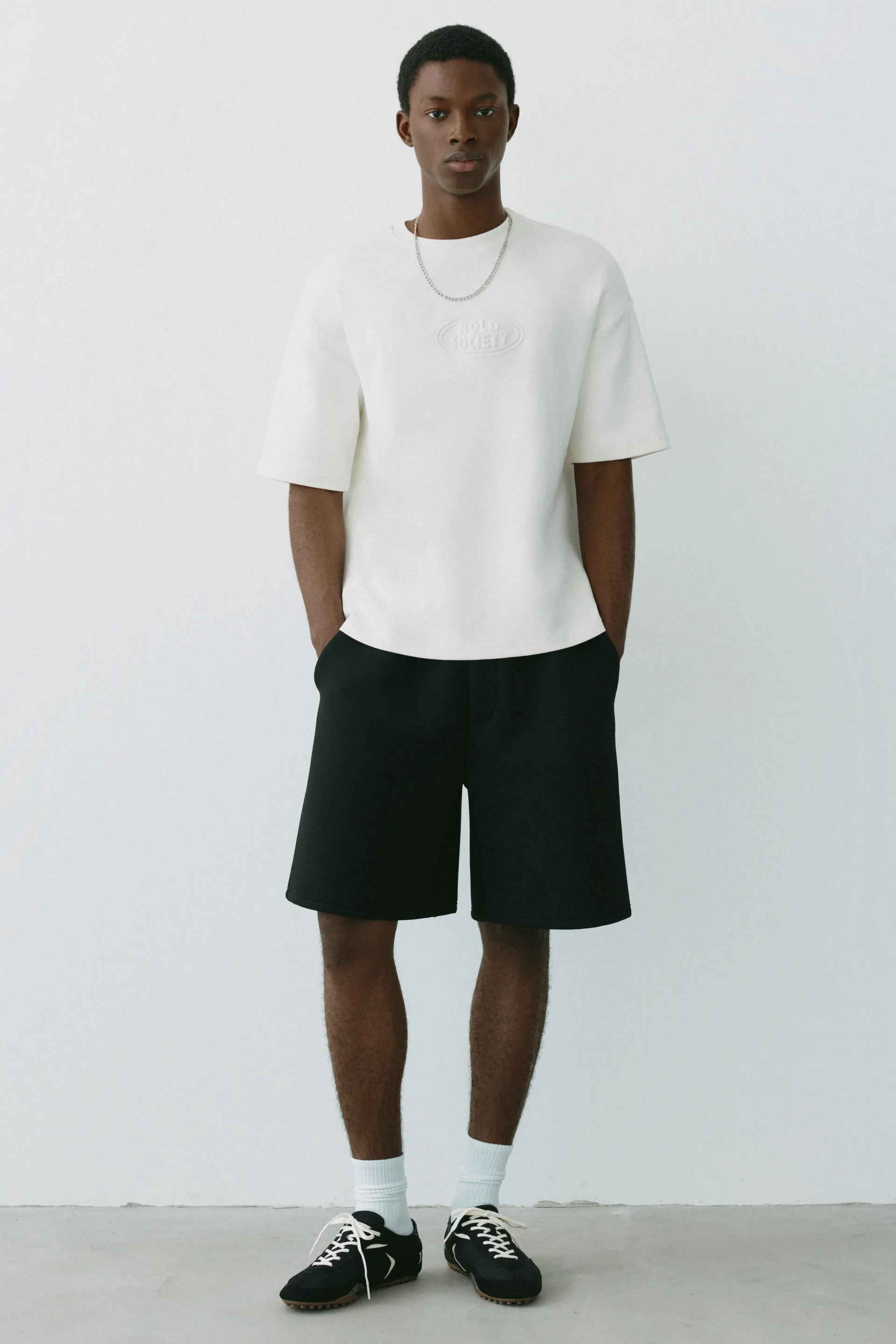 Pull&Bear Sweat manches courtes logo relief — Blanc cassé