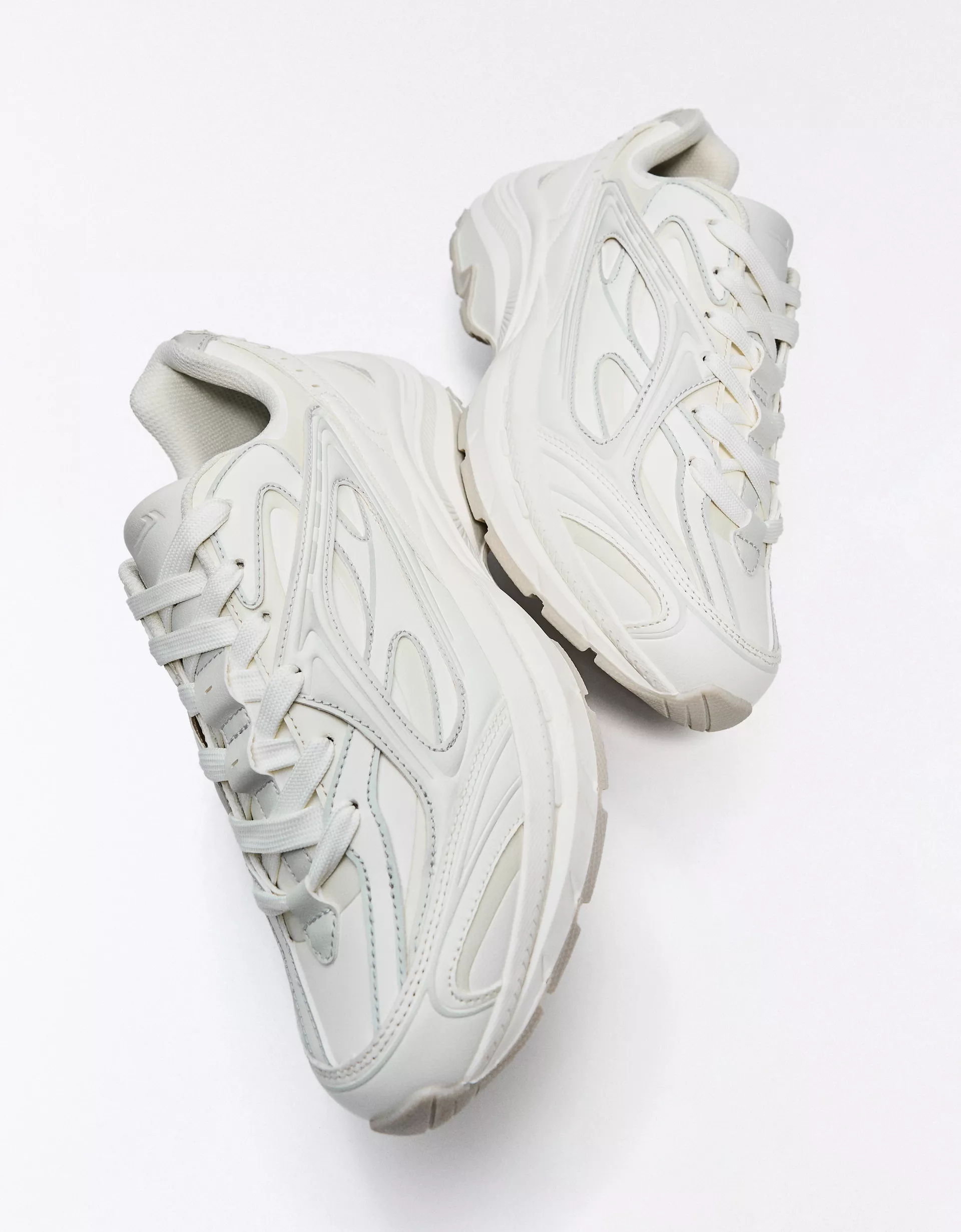 Bershka Chunky sole trainers — White