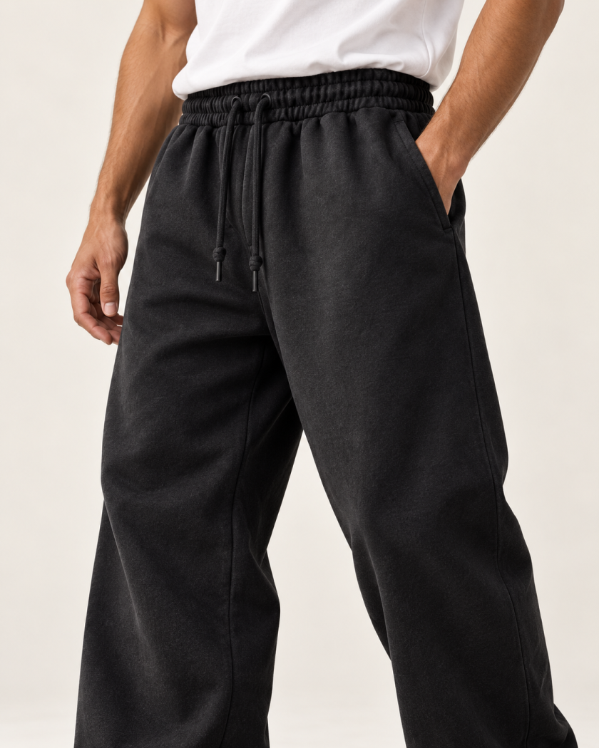 Men's Relaxed Fit Joggers — Black