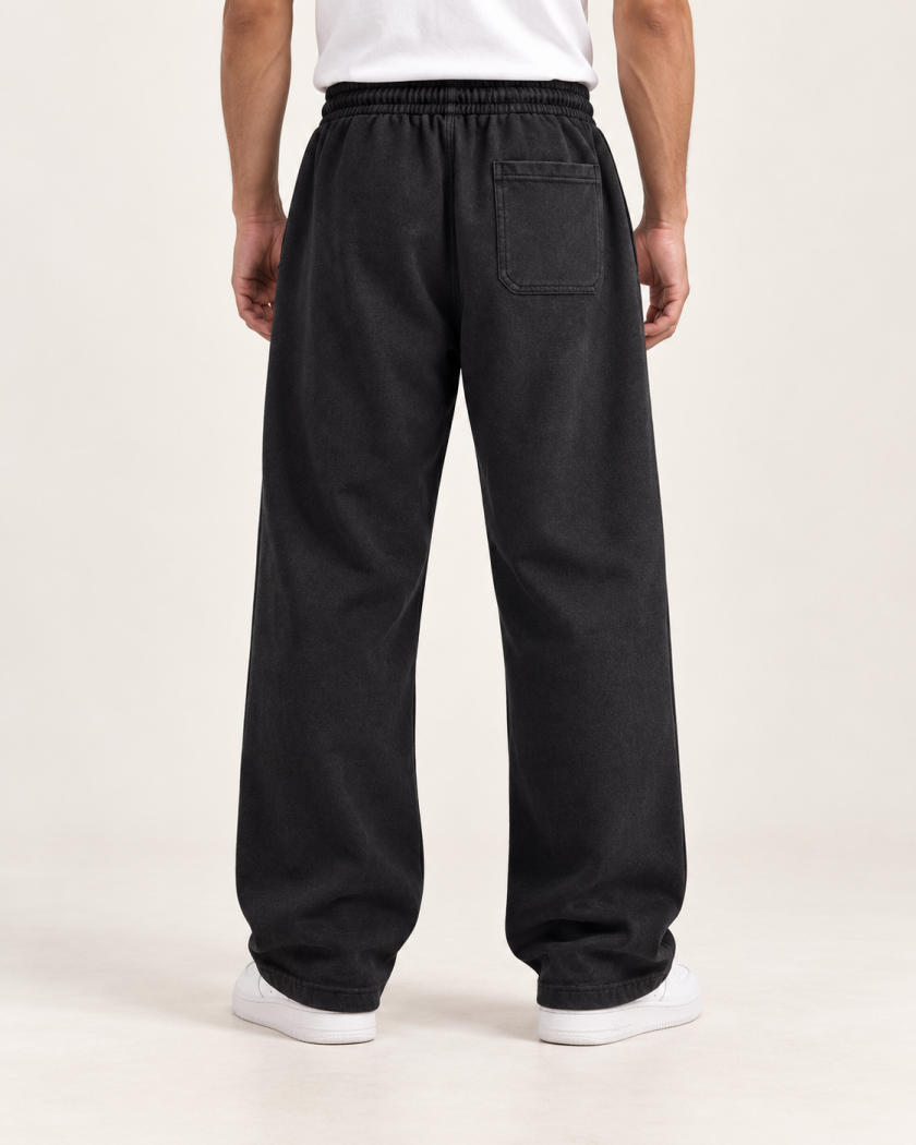 Men's Relaxed Fit Joggers — Black
