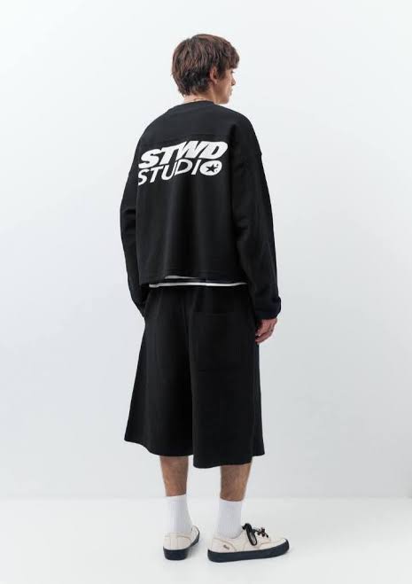 Pull&Bear Oversized Logo Sweatshirt — Black