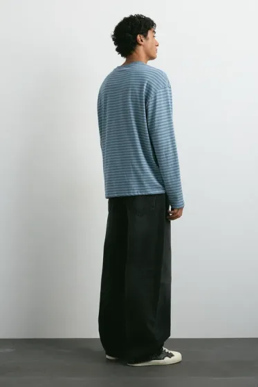 Pull&Bear Balloon fit baggy jeans in faded black
