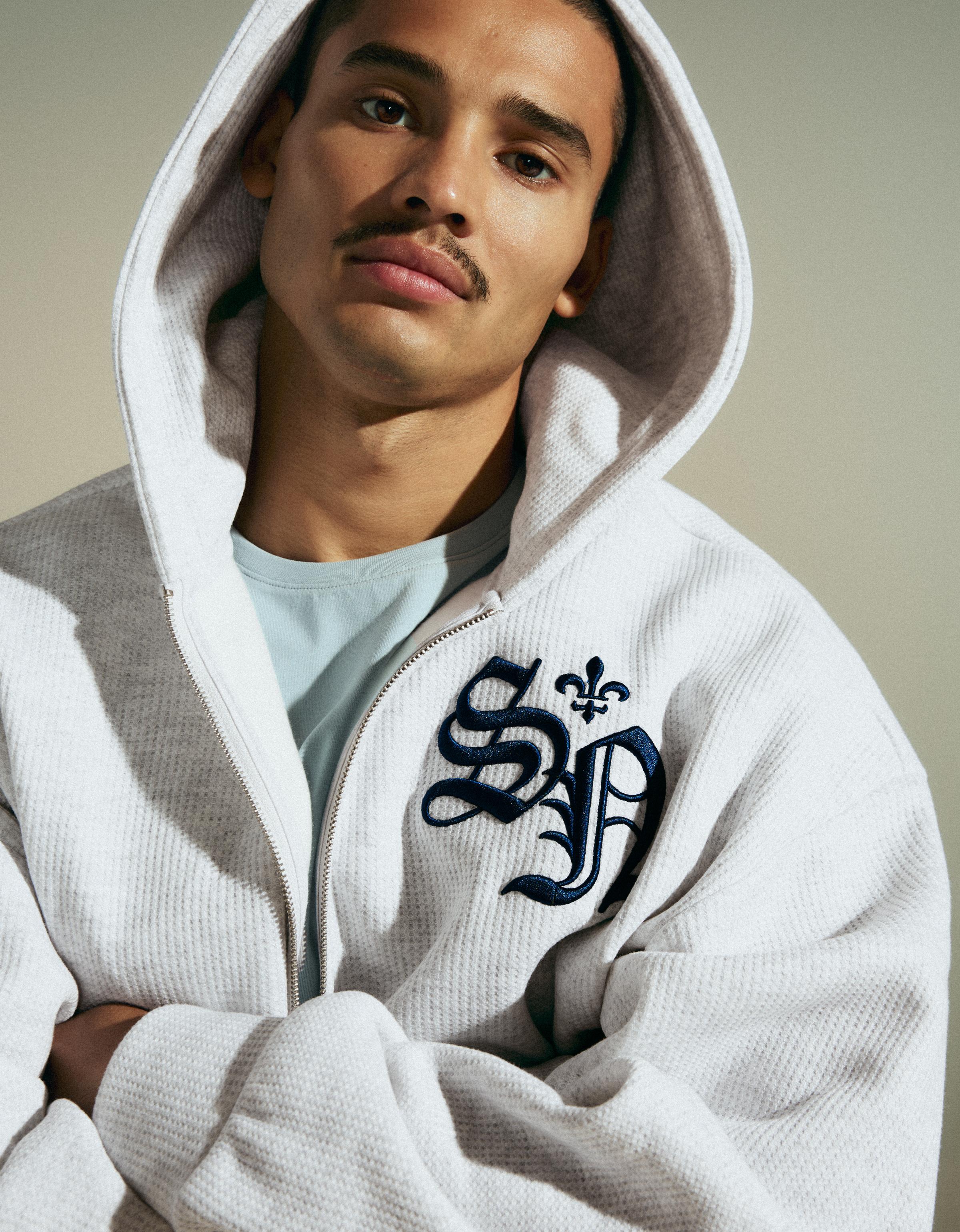 Bershka Embroidered waffle-knit hood sweatshirt — Grey