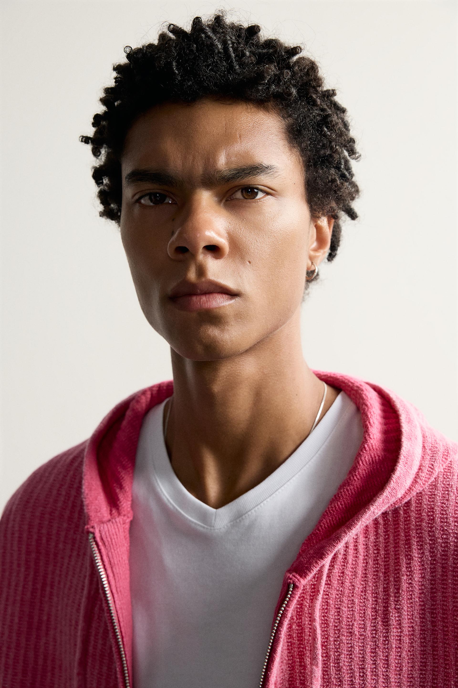 Zara SWEAT EN MAILLE À CAPUCHE ET ZIP — Rose