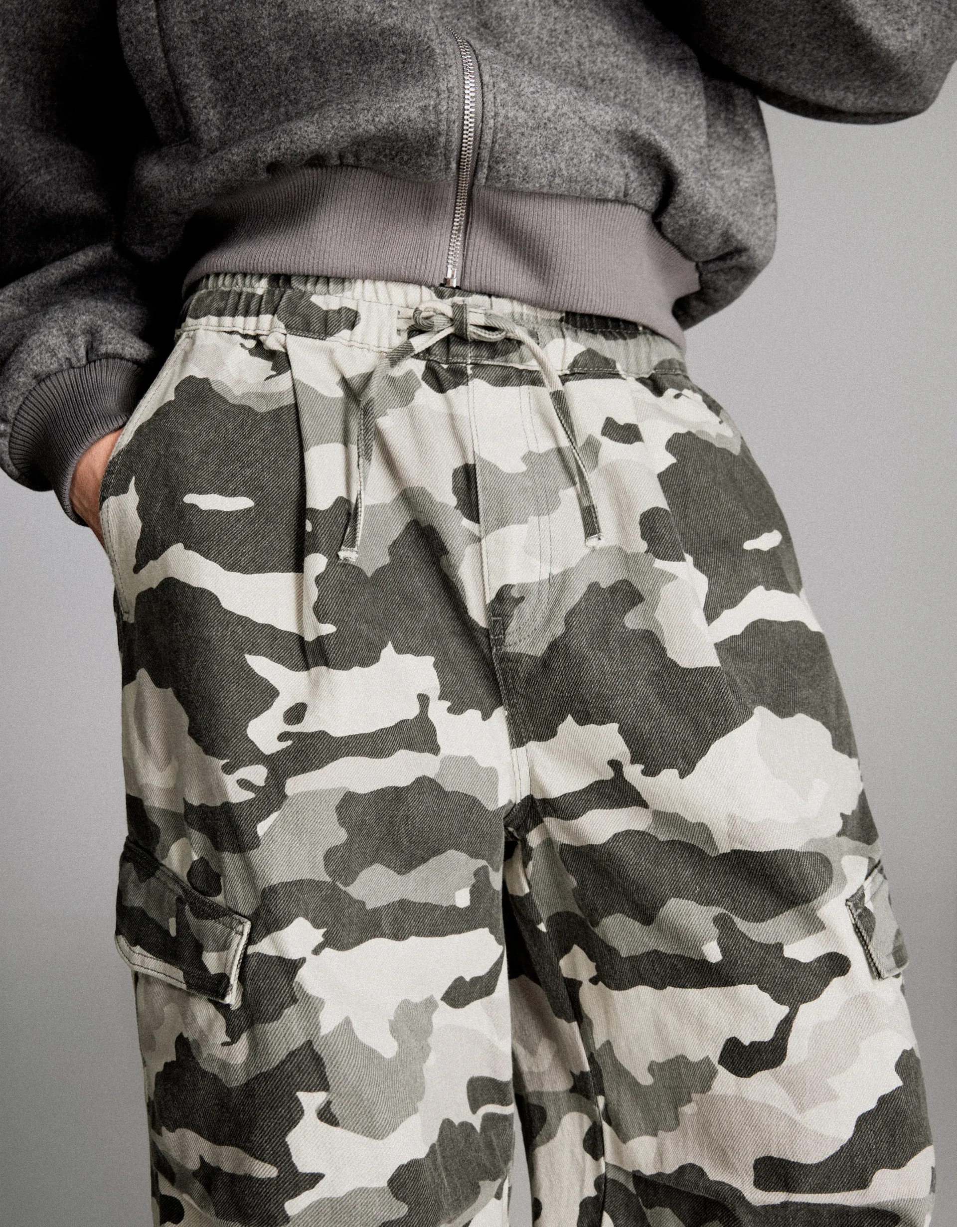 Bershka Jeans imprimé avec cordon