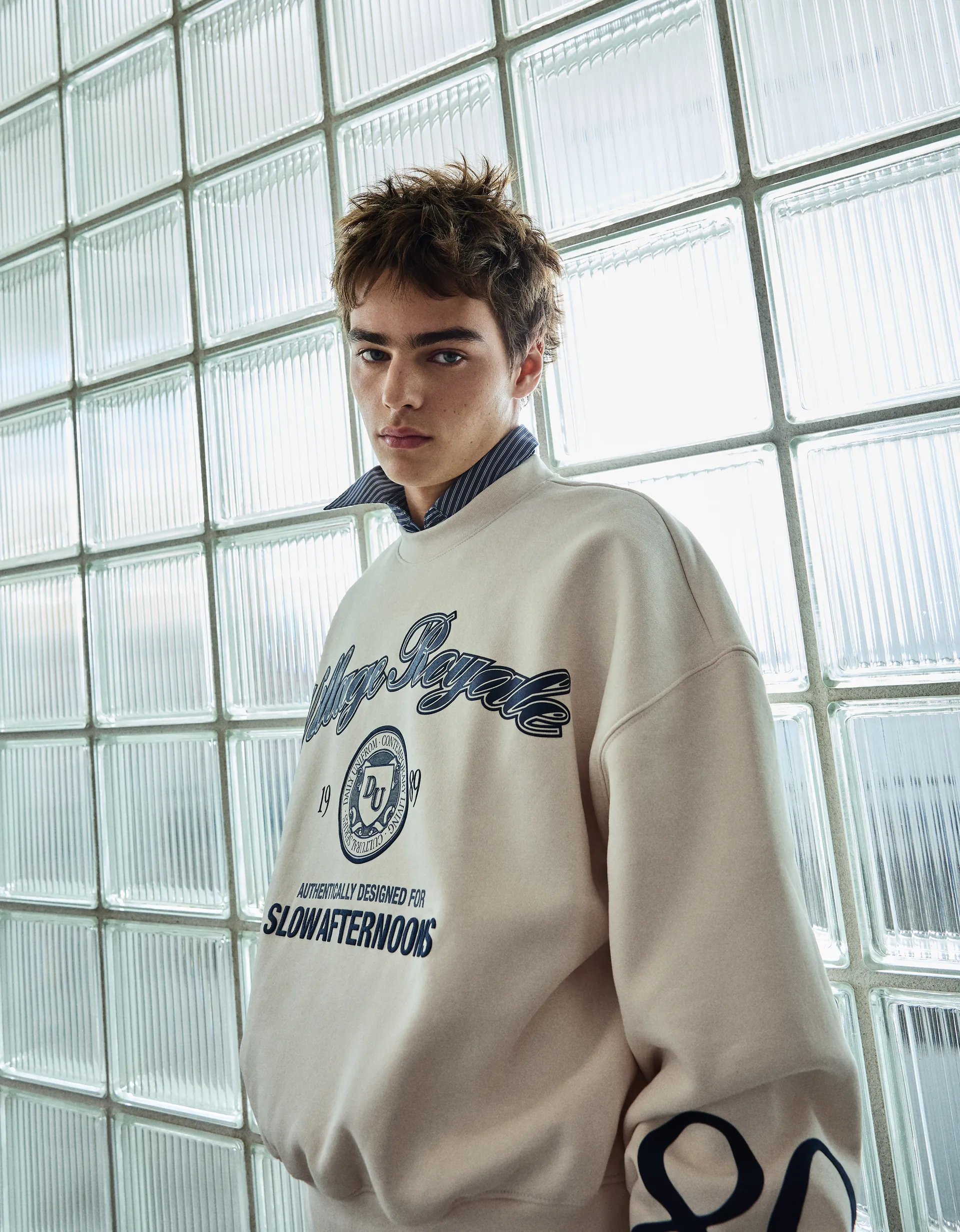 Bershka Sweat à col rond imprimé — Off White