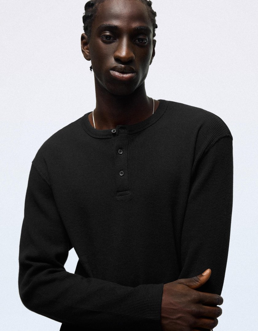 Bershka T-shirt slim à manches longues col tunisien — Black