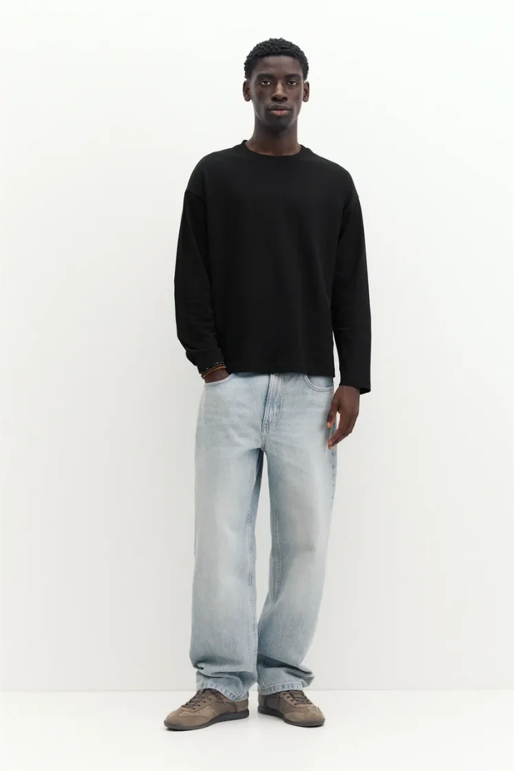 Heavyweight Relaxed Long-Sleeve — Black