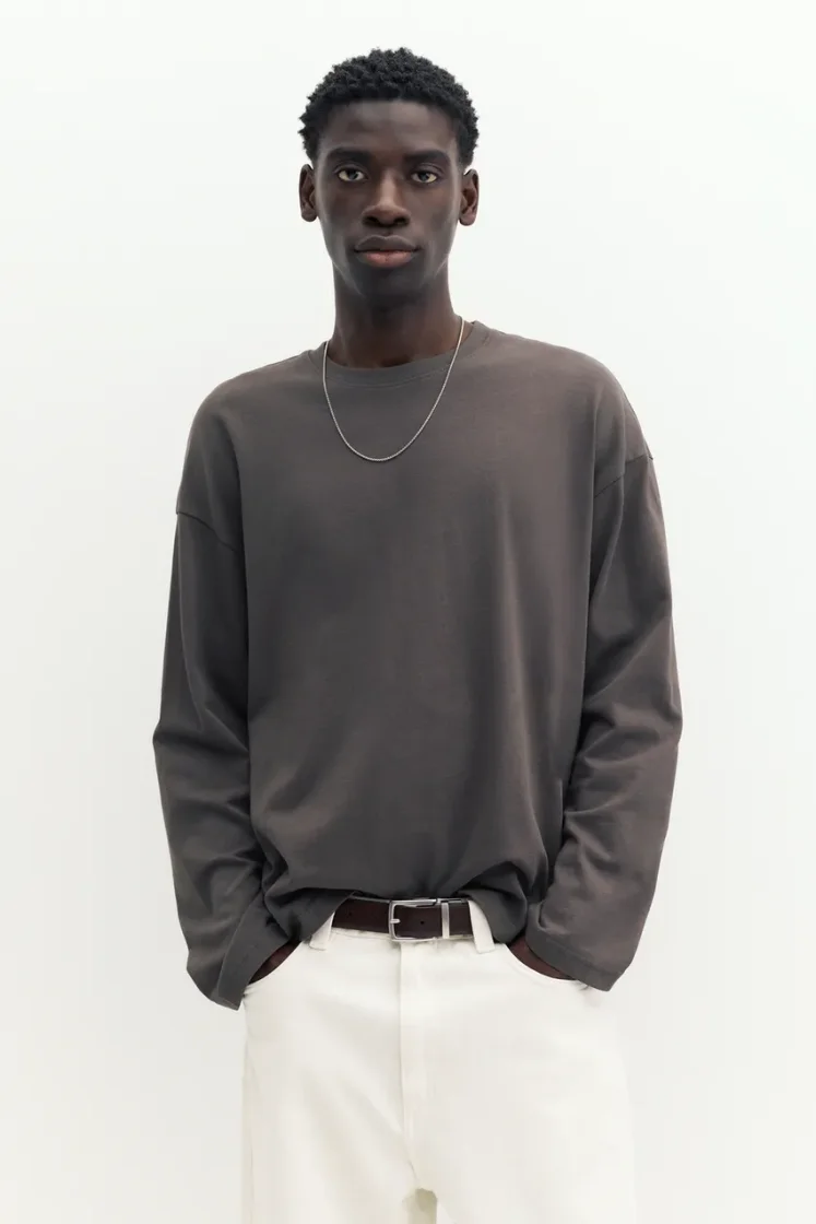 Heavyweight Relaxed Long-Sleeve — Dark Grey