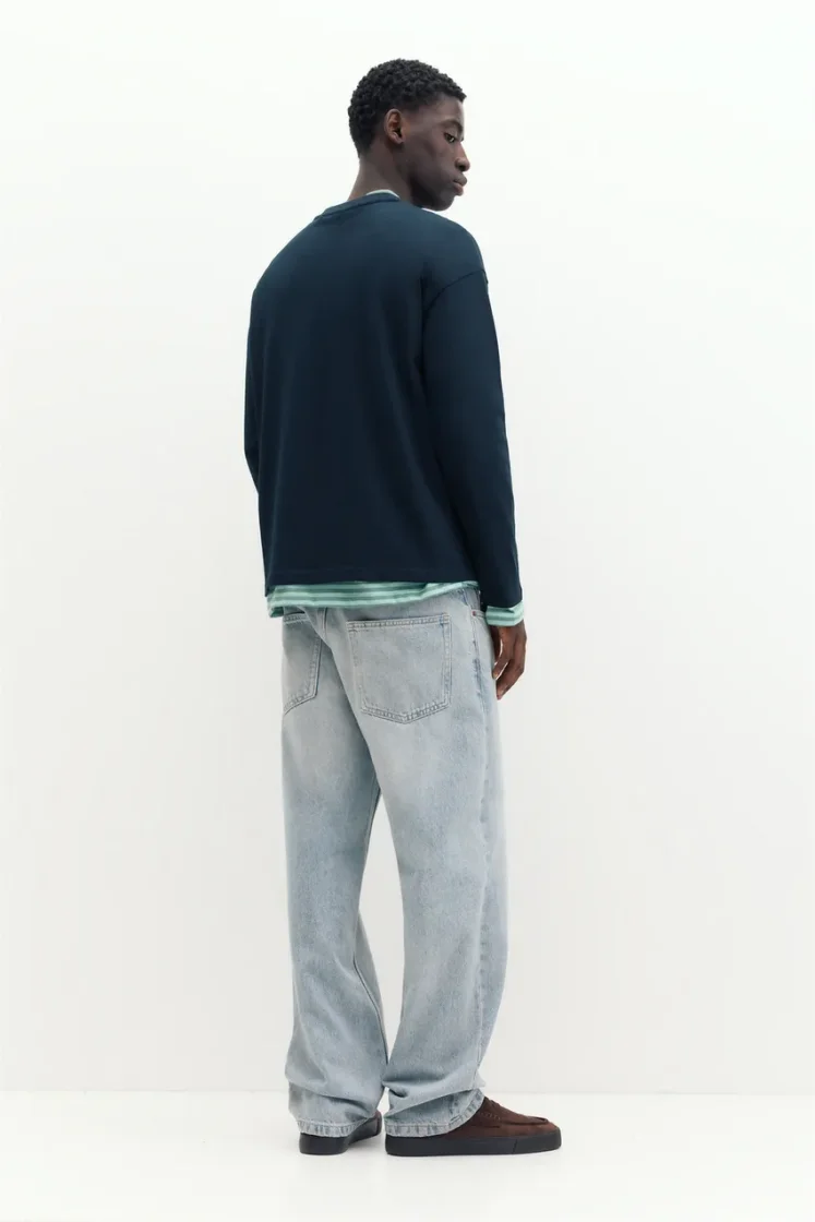 Heavyweight Relaxed Long-Sleeve — Navy