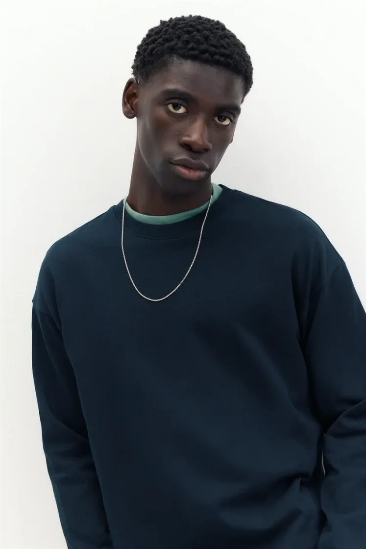 Heavyweight Relaxed Long-Sleeve — Navy