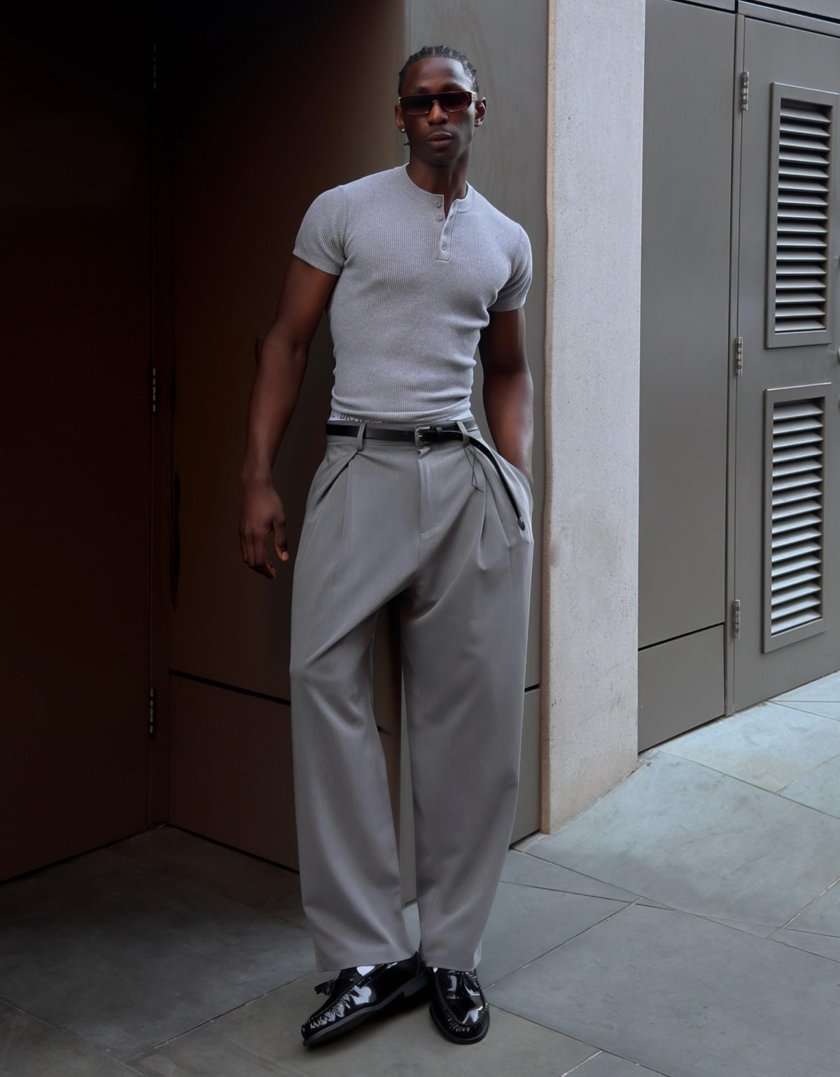 Bershka Pantalon baggy à pinces — Grey