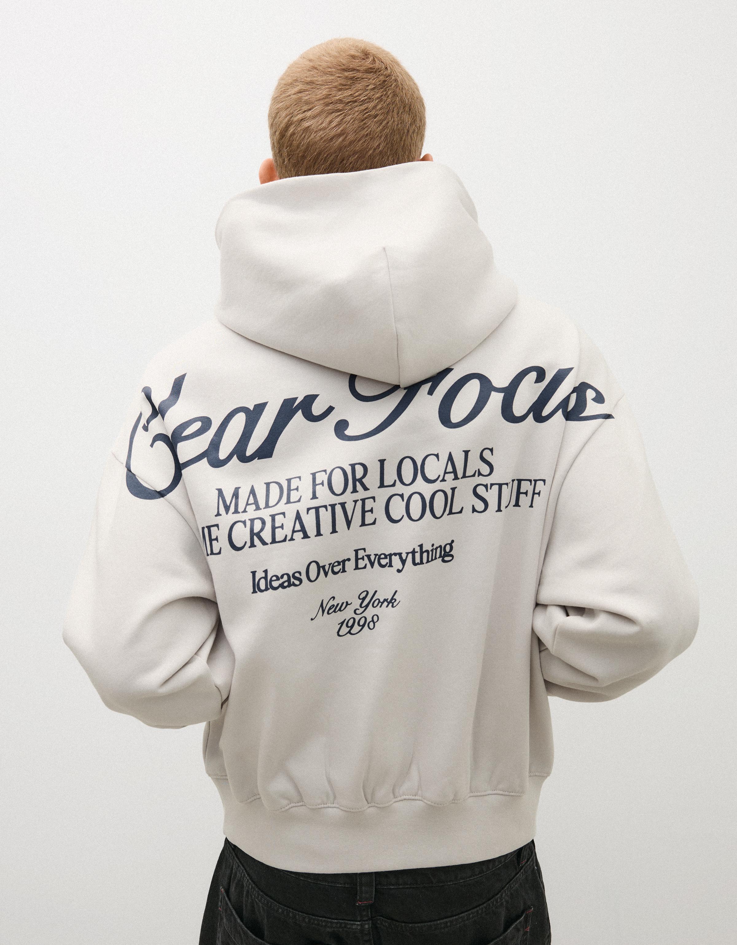 Bershka Sweat à capuche imprimé — Gris