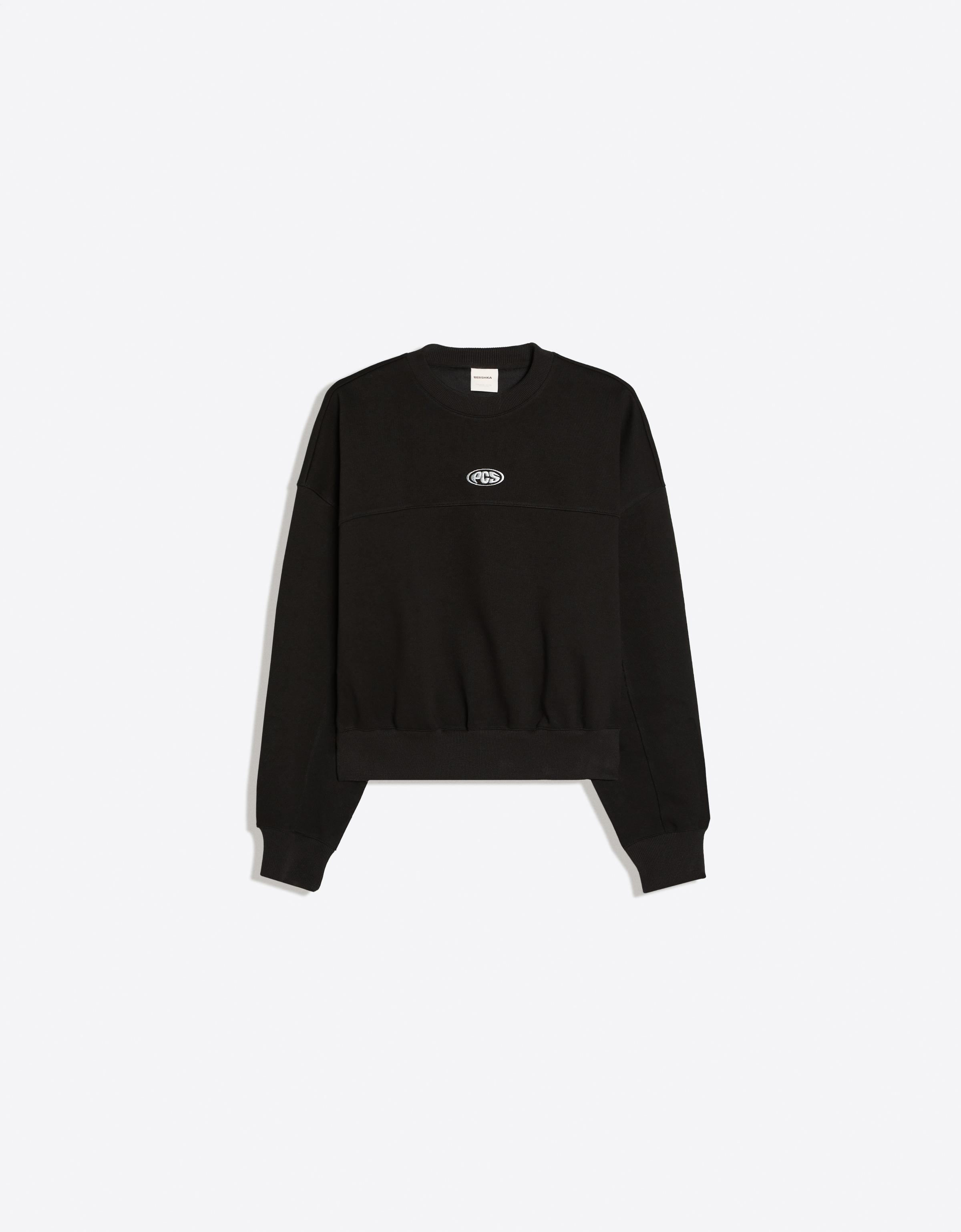 Bershka Patch Crewneck Sweatshirt — Noir