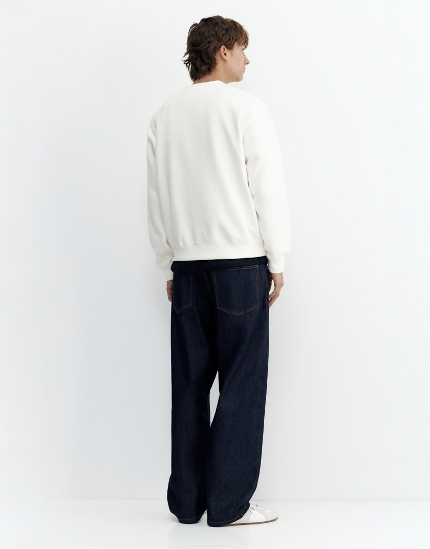 Pull&Bear Pull&Bear Relaxed fit sweatshirt in sky blue — White