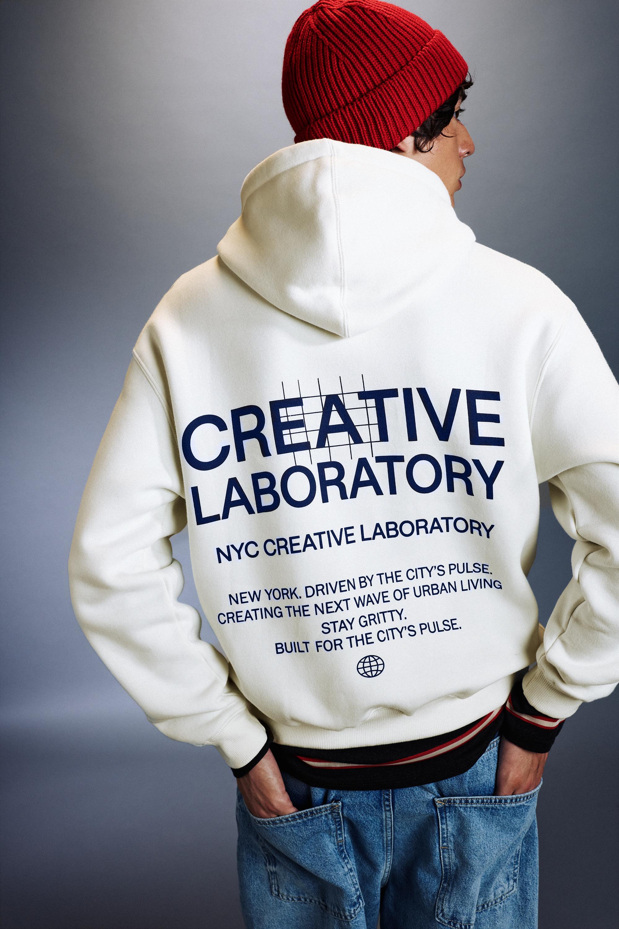 Hoodie Graphique Contrasté