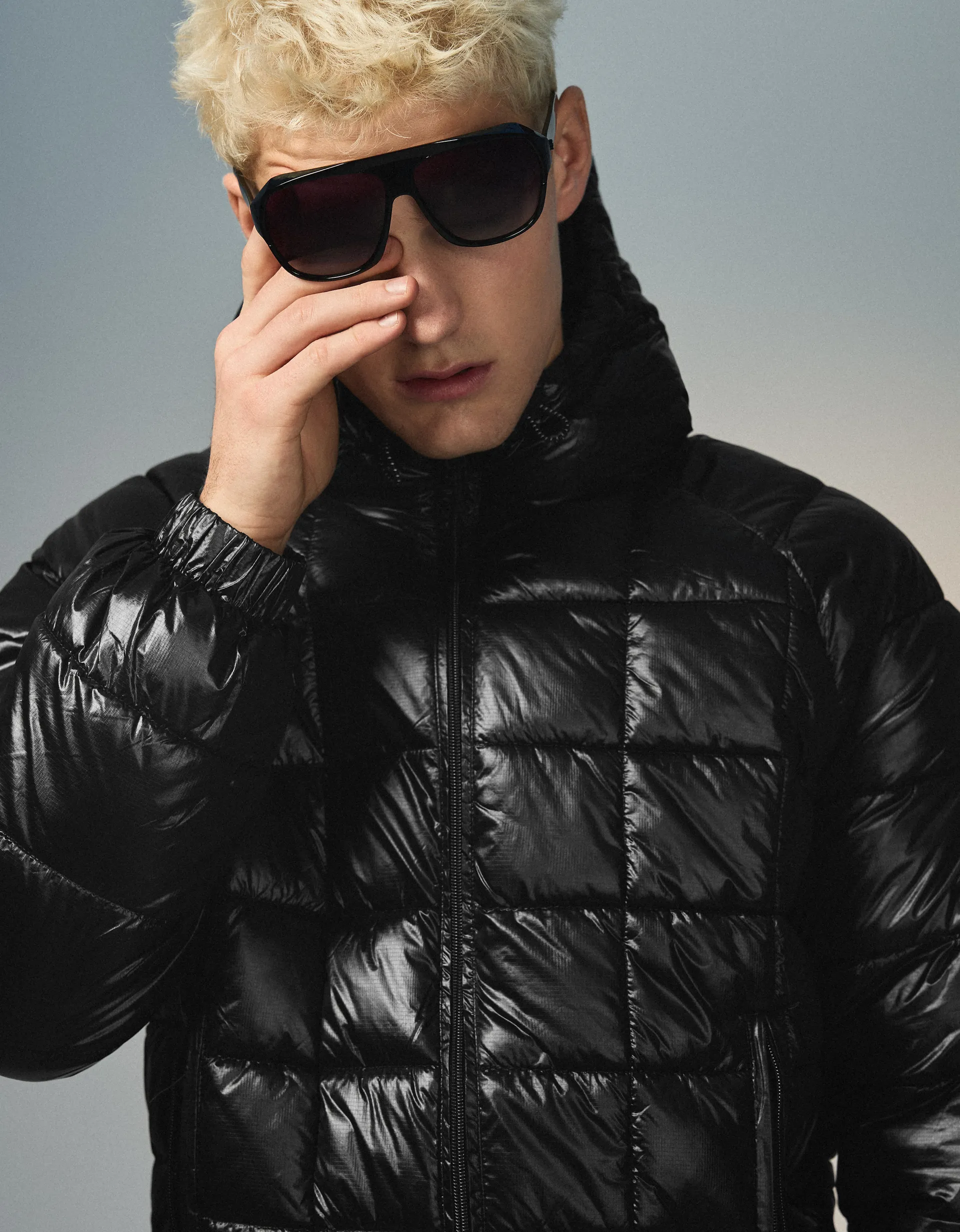 Bershka Blouson capuche matelassé quadrillé — Noir