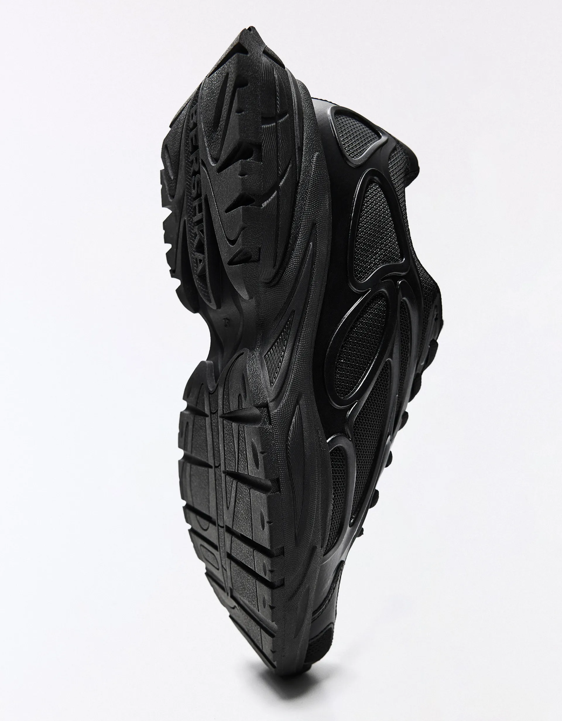 Bershka Starfit Chunky Lace Sneaker — Black