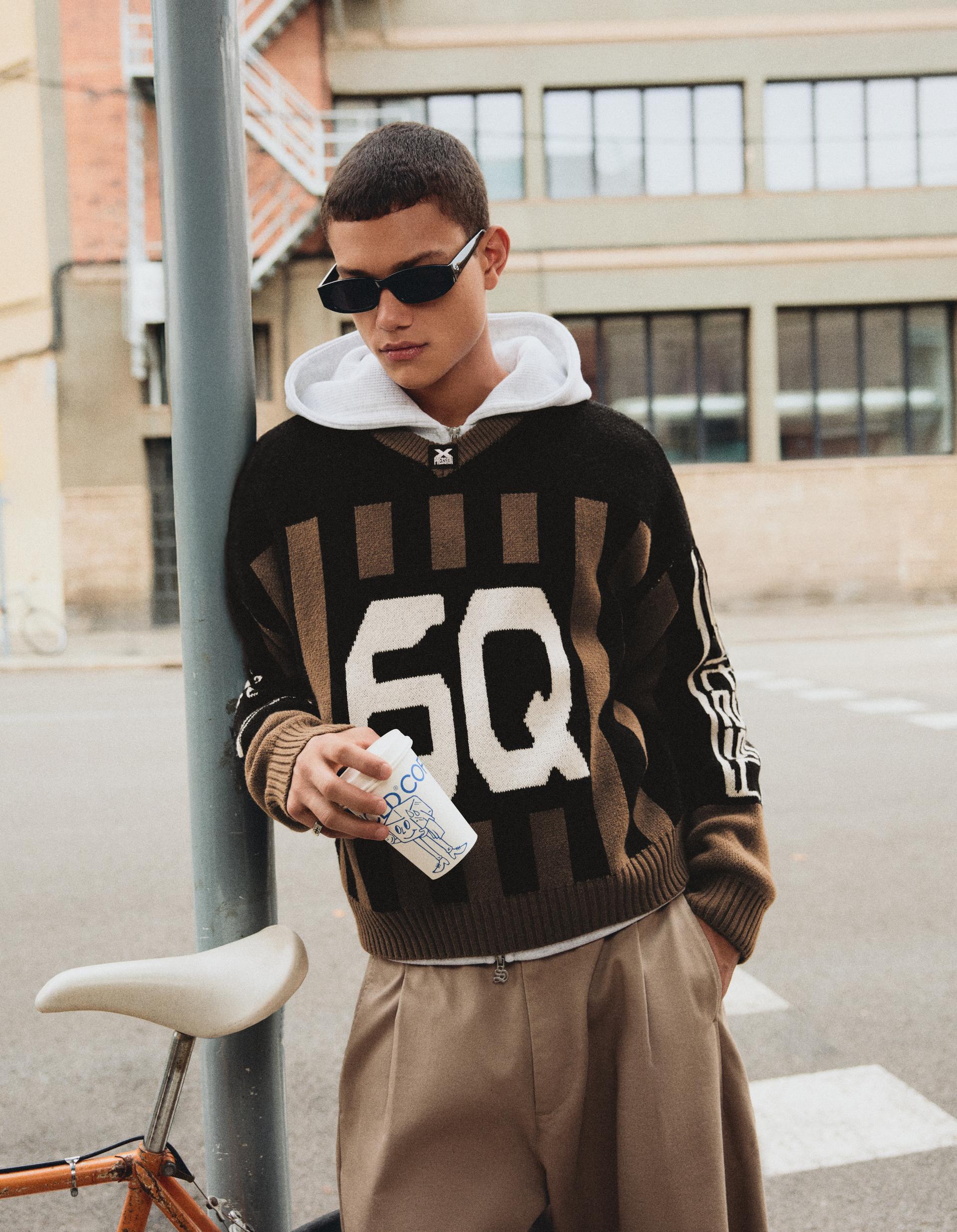 Bershka Graphic Jacquard V-Neck Sweater — Brown