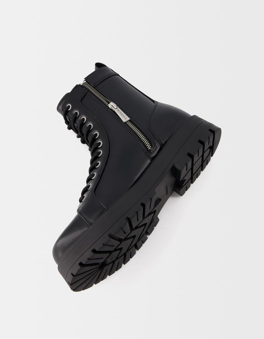 Bershka Suede Chelsea Boots — Black