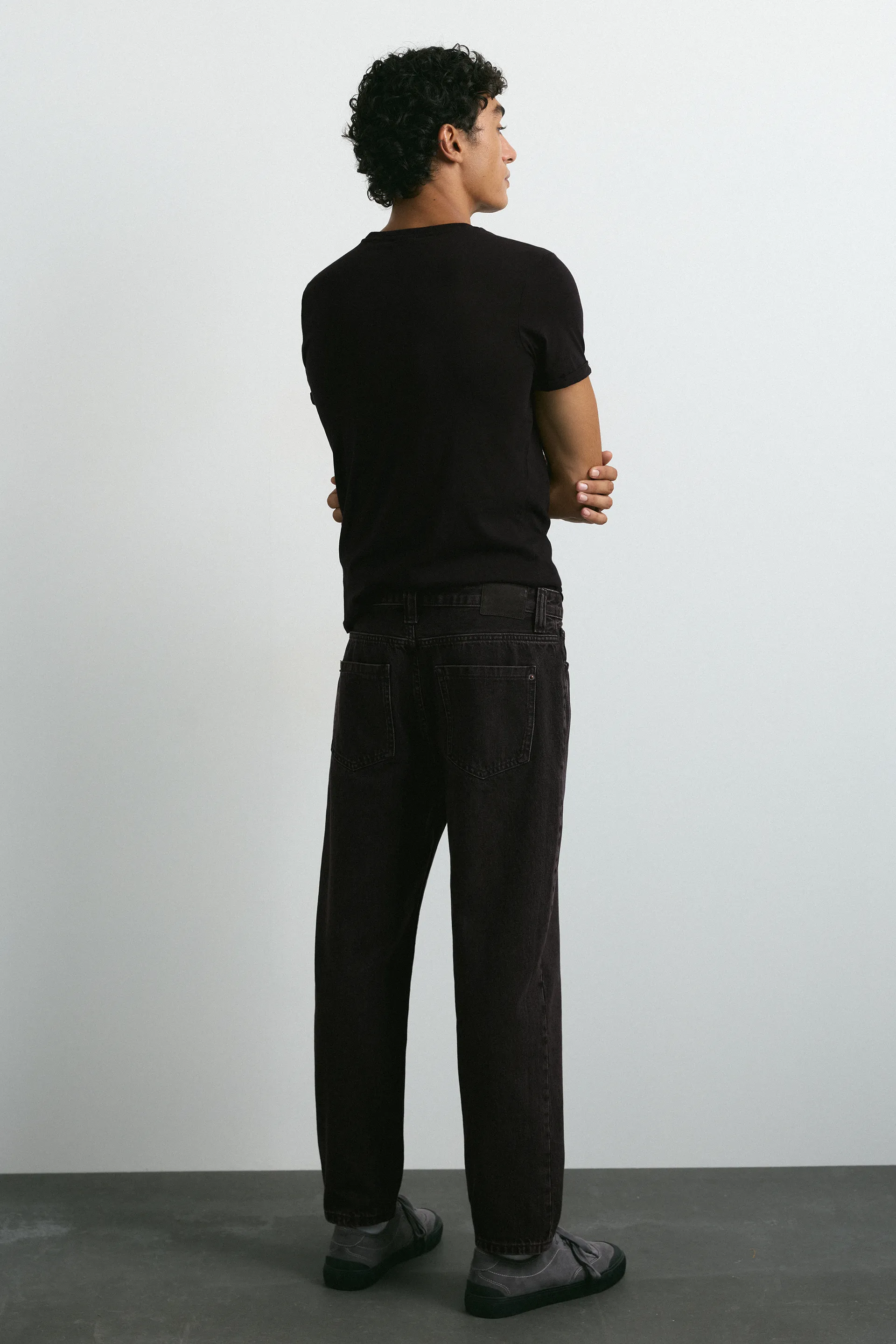 Classic 5-Pocket Denim — Black