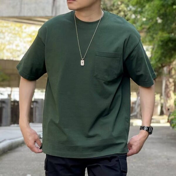 T-SHIRT BASIC WITH POCKET - GREEN DARK